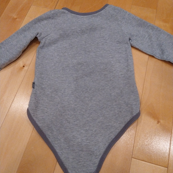 24m Souris mini body dog in car - Picture 4 of 4